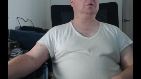 Snapshot of bighorn1981 chatting on September 27, 12:15 am bighorn1981 online show from September 27, 12:15 am