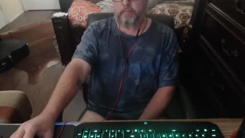 bighugmugg online show from September 28, 6:13 pm