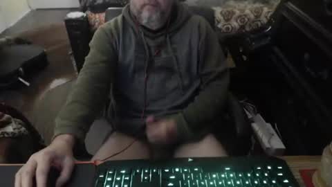 bighugmugg online show from March 8, 6:01 pm