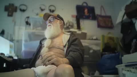 Snapshot of bigjeff01 chatting on January 6, 4:11 pm bigjeff01 online show from January 6, 4:11 pm