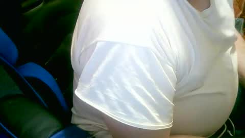 Snapshot of bigjeff50 chatting on April 24, 6:43 pm BIGJEFF50 online show from April 24, 6:43 pm