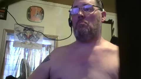 Snapshot of bigjohn41000 chatting on March 9, 11:09 pm bigjohn41000 online show from March 9, 11:09 pm