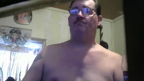 Snapshot of bigjohn41000 chatting on May 24, 5:07 pm bigjohn41000 online show from May 24, 5:07 pm