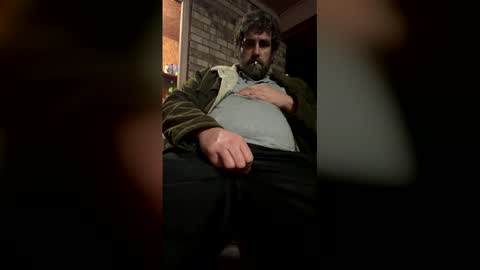 Snapshot of bigjohnson6923 chatting on May 8, 4:18 am bigjohnson6923 online show from May 8, 4:18 am