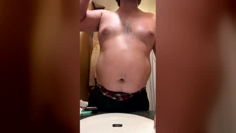 Snapshot of bigjohnson6923 chatting on May 11, 3:01 am bigjohnson6923 online show from May 11, 3:01 am