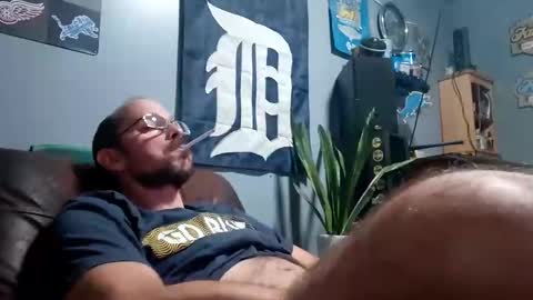 bigkandykane6969 online show from October 28, 3:21 am