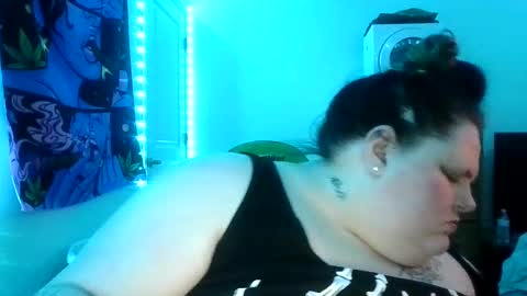 Snapshot of bigmama91 chatting on November 20, 7:02 pm bigmama91 online show from November 20, 7:02 pm