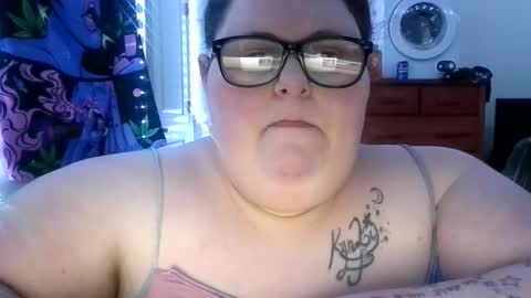 Snapshot of bigmama91 chatting on February 19, 4:03 pm bigmama91 online show from February 19, 4:03 pm