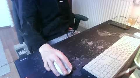 Snapshot of bigmarv58 chatting on March 21, 9:25 am Imperator585 online show from March 21, 9:25 am