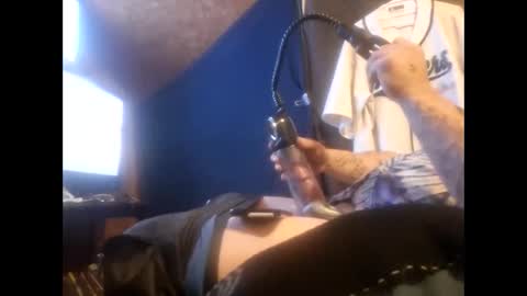 Snapshot of bigmike5081 chatting on May 19, 9:48 am bigmike5081 online show from May 19, 9:48 am