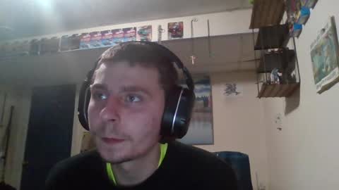 Snapshot of bigmike5702 chatting on July 17, 3:02 am casper617 online show from July 17, 3:02 am