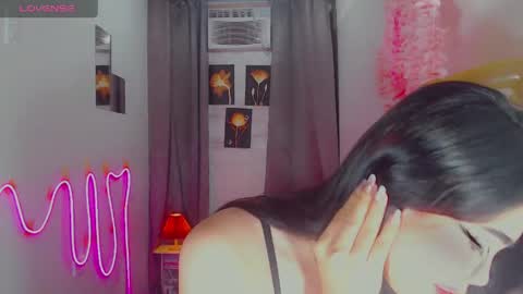 kiaaannaaaa online show from April 20, 9:38 pm