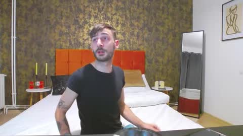 Snapshot of bignosebigcok chatting on October 27, 6:01 pm bignosebigcok online show from October 27, 6:01 pm