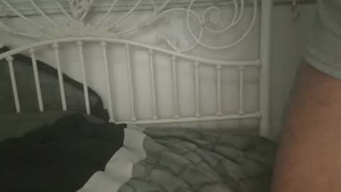 Snapshot of bigprdick101 chatting on December 20, 7:55 am bigprdick101 online show from December 20, 7:55 am