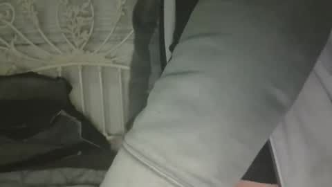 Snapshot of bigprdick101 chatting on December 27, 9:28 am bigprdick101 online show from December 27, 9:28 am