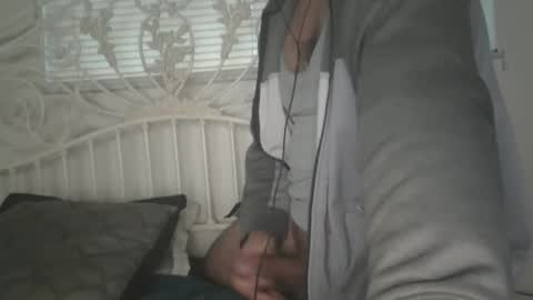 Snapshot of bigprdick101 chatting on December 30, 12:20 pm bigprdick101 online show from December 30, 12:20 pm