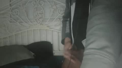 Snapshot of bigprdick101 chatting on January 25, 8:53 am bigprdick101 online show from January 25, 8:53 am