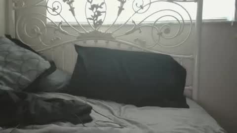 Snapshot of bigprdick101 chatting on October 9, 1:20 pm bigprdick101 online show from October 9, 1:20 pm