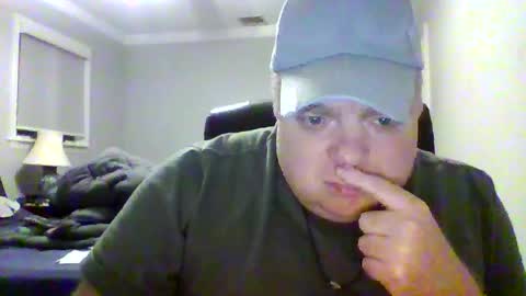 Snapshot of bigred_nyc chatting on November 16, 3:45 am Big Red online show from November 16, 3:45 am