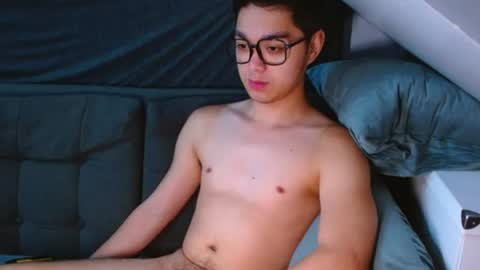 Snapshot of bigshowforyouxx chatting on July 6, 10:01 pm Jay online show from July 6, 10:01 pm