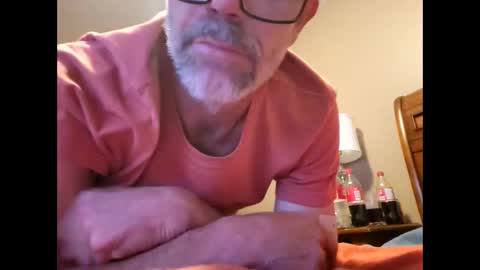 Snapshot of bigstuff674 chatting on November 1, 9:44 am Aka hardwood online show from November 1, 9:44 am