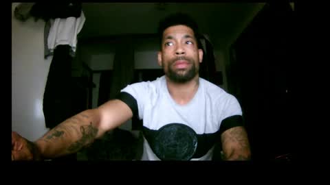 bigtawkz online show from April 25, 12:13 am