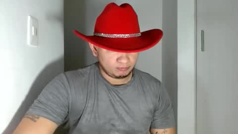 Snapshot of bigthick_blackcock chatting on June 4, 12:49 am MANUEL online show from June 4, 12:49 am