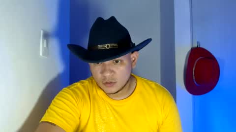 Snapshot of bigthick_blackcock chatting on June 15, 12:46 am MANUEL online show from June 15, 12:46 am