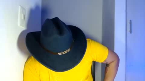 Snapshot of bigthick_blackcock chatting on June 15, 10:56 pm MANUEL online show from June 15, 10:56 pm