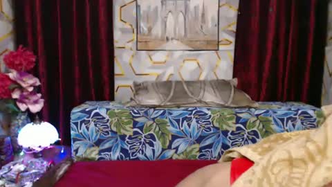 sophia online show from February 9, 8:45 pm