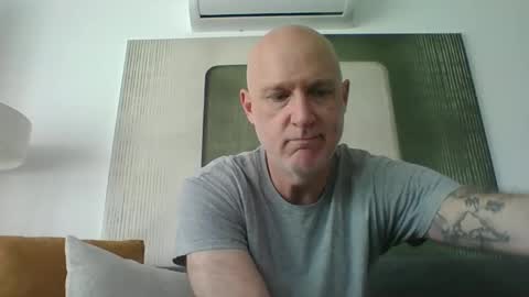 Casey online show from November 8, 1:00 pm