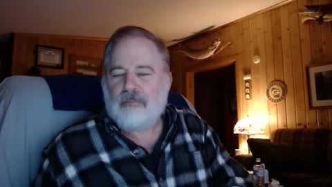Snapshot of bigthicksatisfying2 chatting on May 1, 5:34 am bigthicksatisfying2 online show from May 1, 5:34 am
