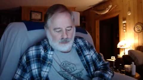 Snapshot of bigthicksatisfying2 chatting on May 30, 6:21 am bigthicksatisfying2 online show from May 30, 6:21 am