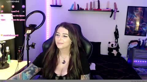 Snapshot of bigtittedtattedlesbian chatting on June 5, 8:47 pm Nichole lights online show from June 5, 8:47 pm