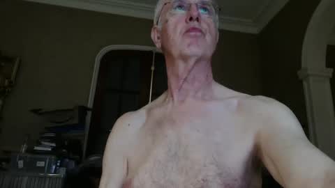 Snapshot of bigukphallus chatting on March 27, 10:09 pm bigukphallus online show from March 27, 10:09 pm