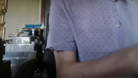 Snapshot of bigukphallus chatting on May 10, 3:28 pm bigukphallus online show from May 10, 3:28 pm