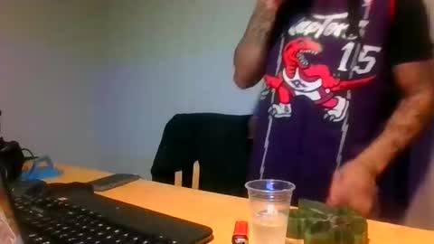 Snapshot of bigwaynebabyxxx chatting on March 15, 4:07 am bigwaynebabyxxx online show from March 15, 4:07 am