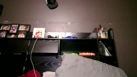 bigwhitecock2008 online show from February 17, 12:18 am