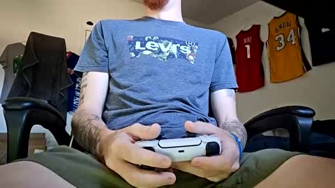 Snapshot of bigwhited2115 chatting on May 22, 4:56 pm Onlyfans redheadedwhitedick online show from May 22, 4:56 pm