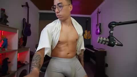 bigxboy96 online show from October 30, 6:08 pm