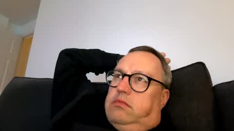 Just call me master online show from December 22, 5:10 pm