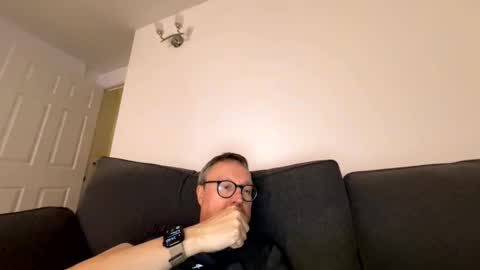 Just call me master online show from March 17, 9:40 pm