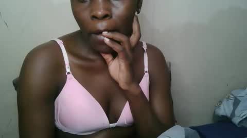 Snapshot of bilia_ebony chatting on June 5, 2:29 am Bilia online show from June 5, 2:29 am