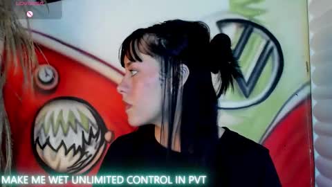 bilie__eilish online show from February 12, 12:22 pm