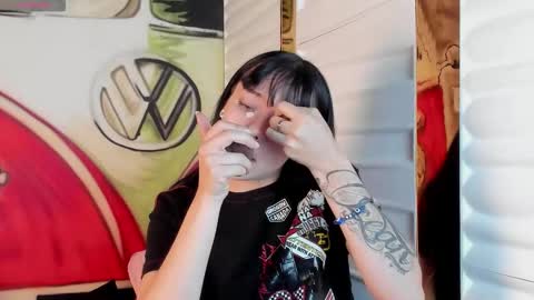 bilie__eilish online show from February 27, 12:05 pm