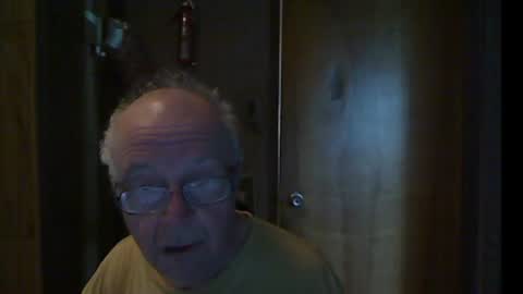 Snapshot of bill_25061 chatting on June 17, 1:34 pm bill_25061 online show from June 17, 1:34 pm
