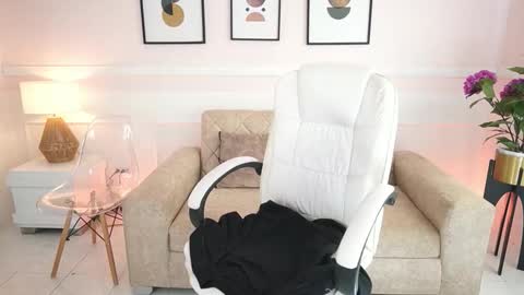 billiebrownn online show from November 22, 7:13 pm