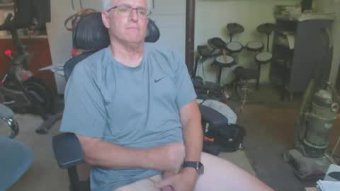 Snapshot of billp750876 chatting on June 29, 8:20 pm billp750876 online show from June 29, 8:20 pm