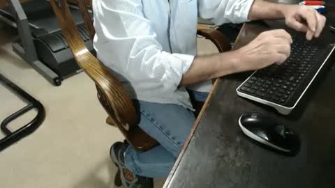 billy471 online show from December 1, 8:31 pm