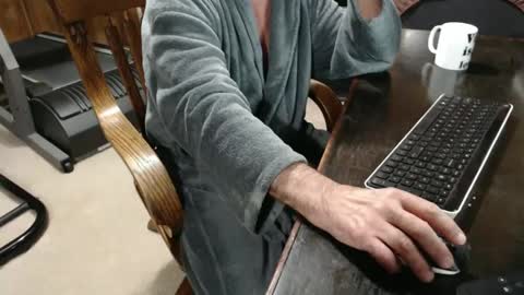 Snapshot of billy471 chatting on December 15, 12:06 pm billy471 online show from December 15, 12:06 pm